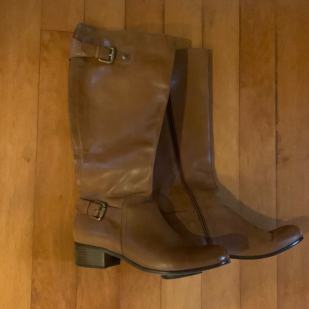 Corso Como Women’s Tan Boots. Size 8 1/2.